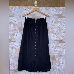 Mille resort and travel smocked waist button front midi skirt size medium